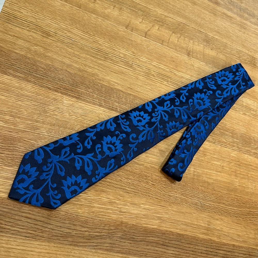 Duchamp 100% silk tie, dark blue background and electric blue flowers